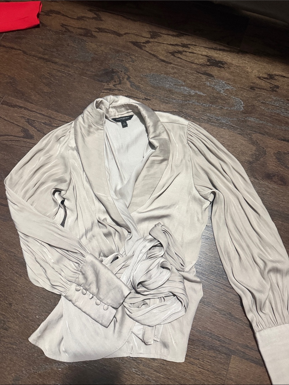 Banana republic Silky Light Beige Wrap Blouse small